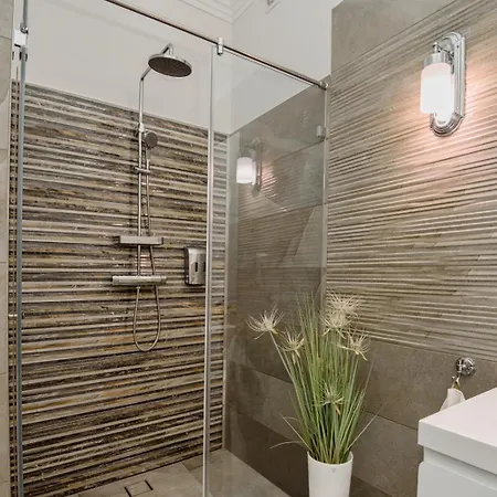 Apartment Upp Design