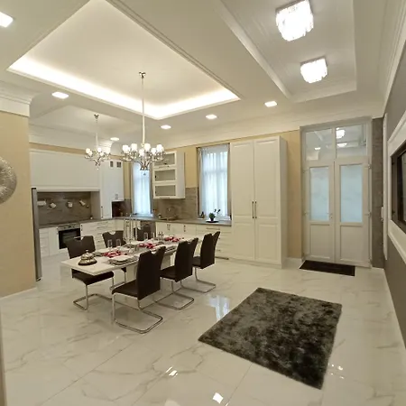 Upp Design بودابست